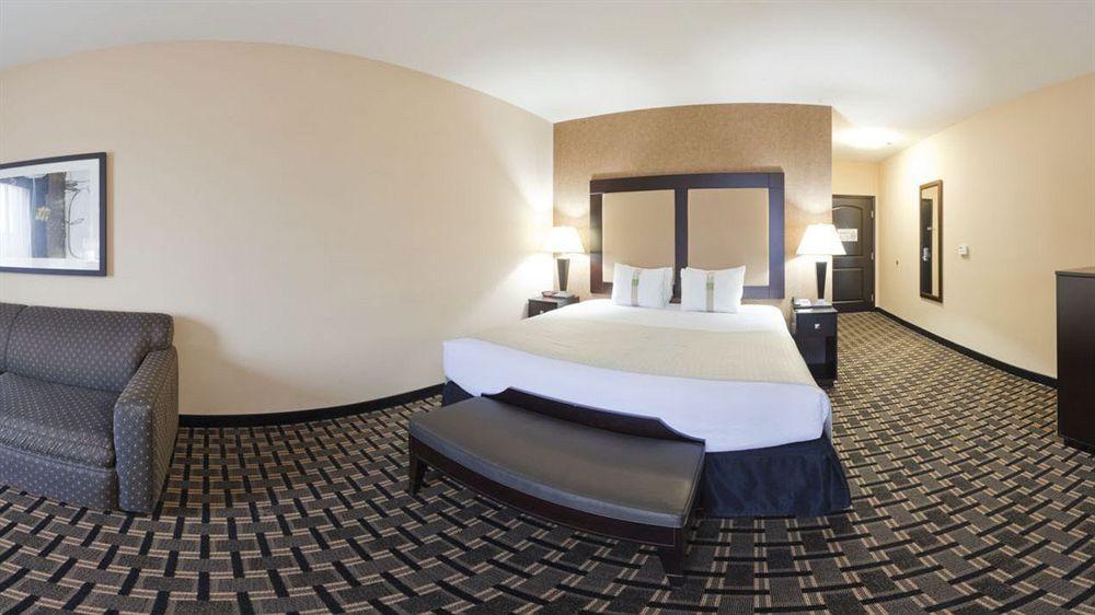 Holiday Inn Arlington Northeast By Ihg Экстерьер фото