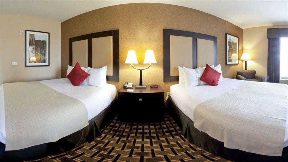 Holiday Inn Arlington Northeast By Ihg Экстерьер фото